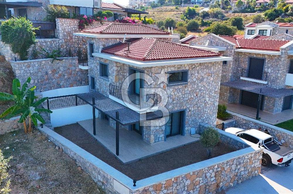 Datça Burgaz Mevkiinde Satılık 5+1 Villa