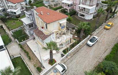 ÇEŞME SAKIZLIKOY DA DENİZ MANZARALI 5+1 SATILIK