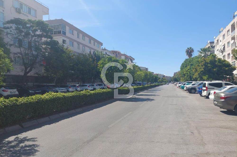 Karşıyaka Bahçelievlerde Cadde Üzerinde Kiralık 3+1 Daire