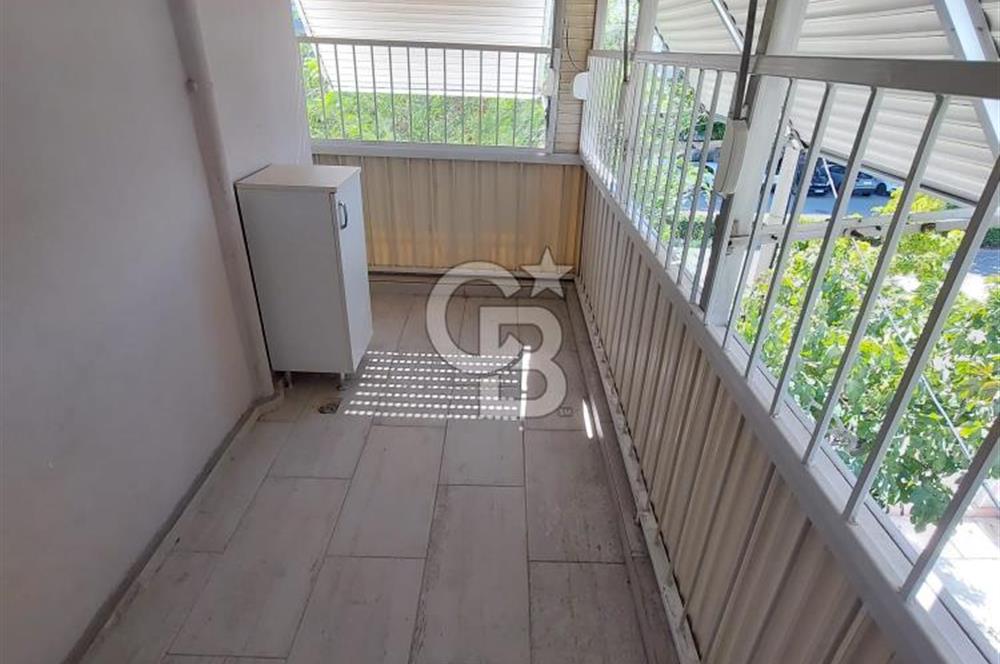 Karşıyaka Bahçelievlerde Cadde Üzerinde Kiralık 3+1 Daire