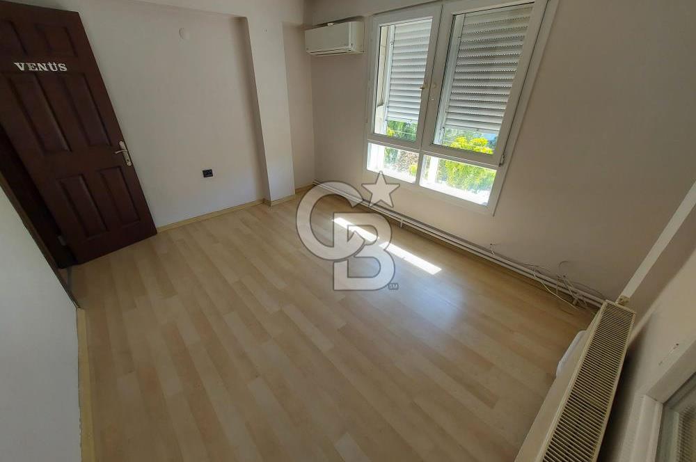 Karşıyaka Bahçelievlerde Cadde Üzerinde Kiralık 3+1 Daire