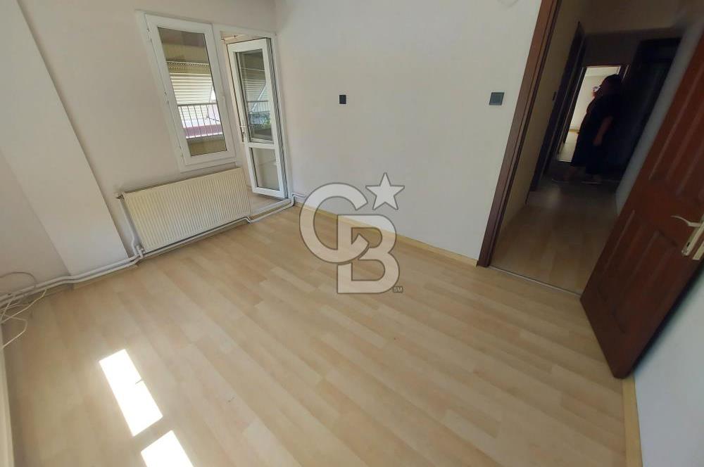 Karşıyaka Bahçelievlerde Cadde Üzerinde Kiralık 3+1 Daire