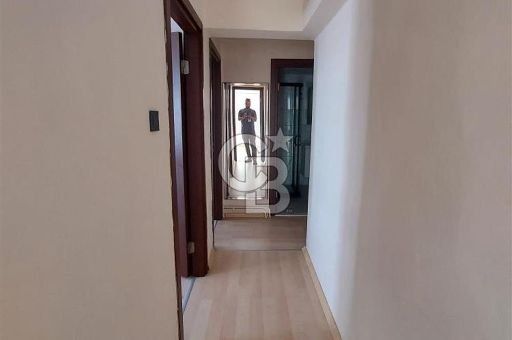 Karşıyaka Bahçelievlerde Cadde Üzerinde Kiralık 3+1 Daire