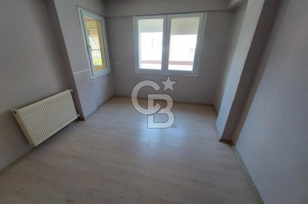 Karşıyaka Bahçelievlerde Cadde Üzerinde Kiralık 3+1 Daire