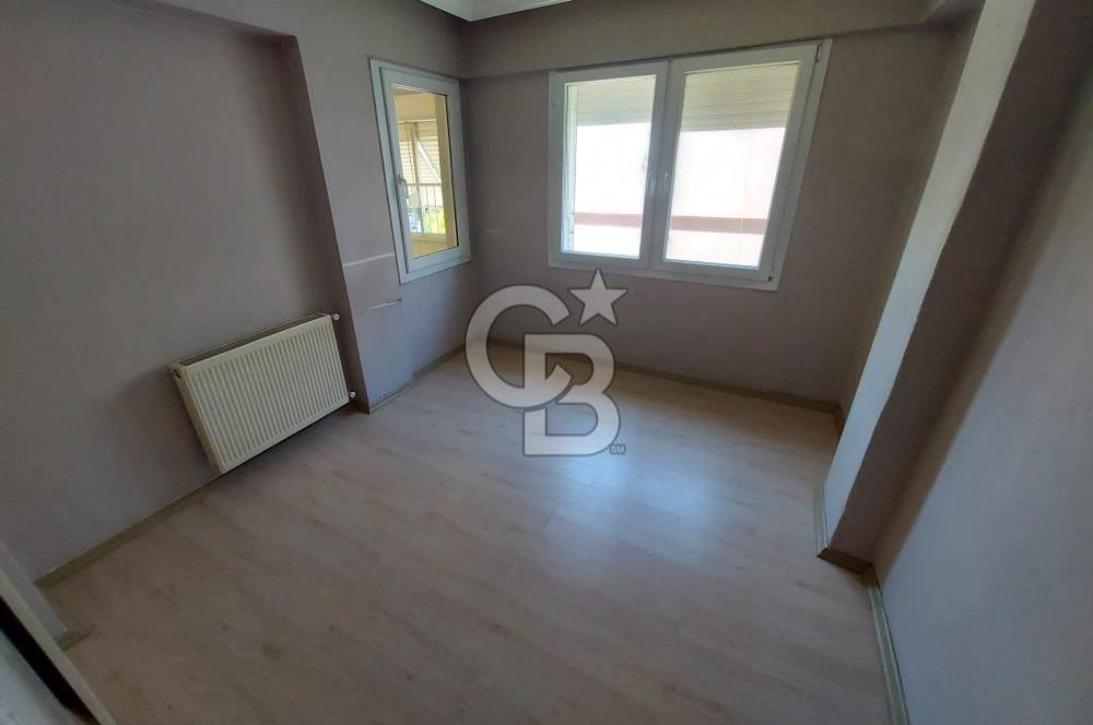 Karşıyaka Bahçelievlerde Cadde Üzerinde Kiralık 3+1 Daire