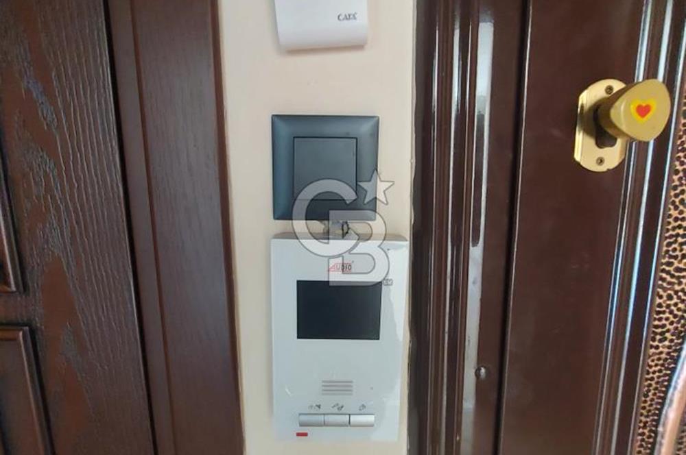 Karşıyaka Bahçelievlerde Cadde Üzerinde Kiralık 3+1 Daire