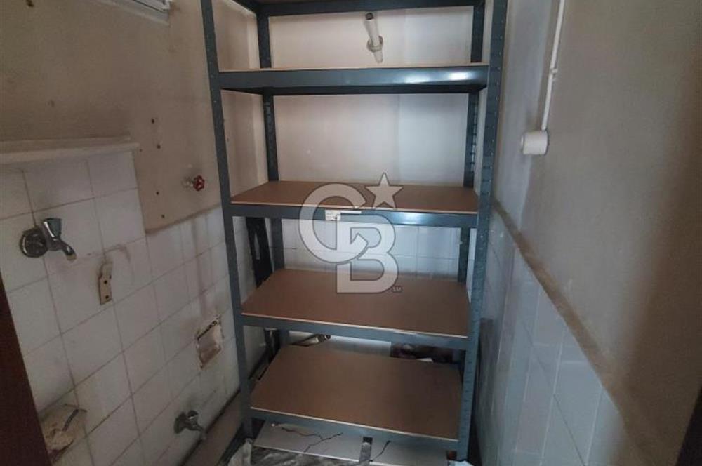 Karşıyaka Bahçelievlerde Cadde Üzerinde Kiralık 3+1 Daire