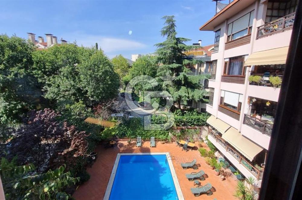 Suadiye Sahilde Havuzlu Güvenlikli Arakat 4+1 Kiralık Daire