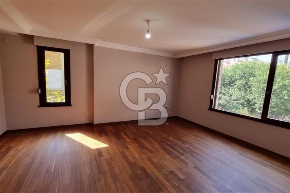 Suadiye Sahilde Havuzlu Güvenlikli Arakat 4+1 Kiralık Daire