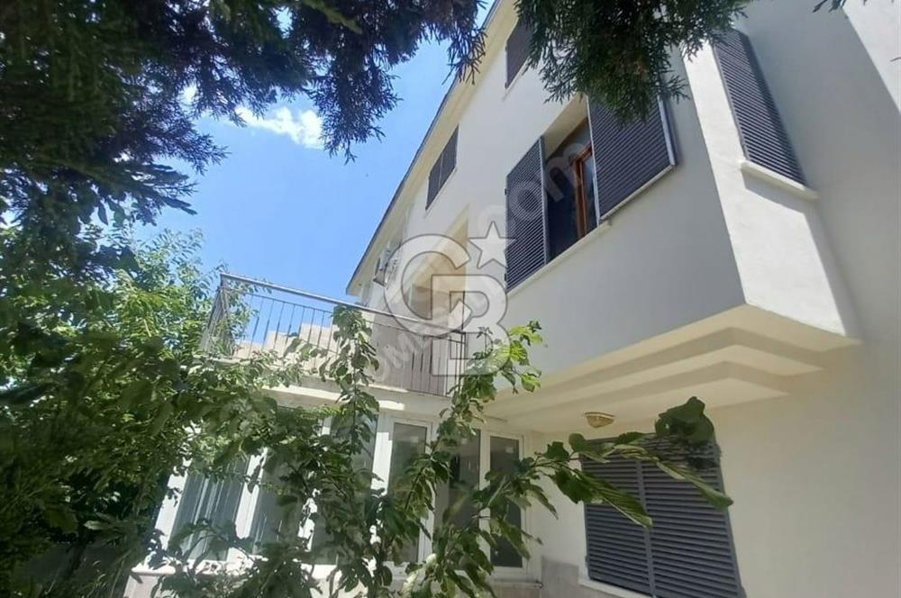 Antalya Geyikbayırı'nda Site İçi Satılık Villa