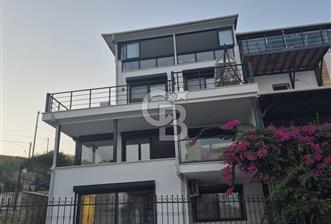 Bodrum Deniz Manzaralı Satılık Tripleks Villa