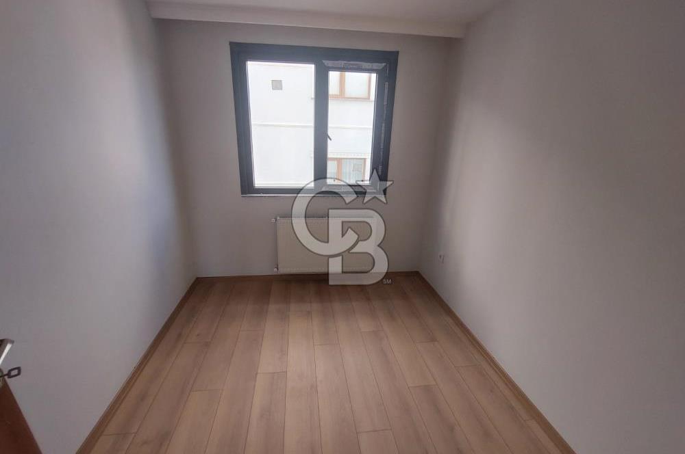 AŞAĞI DUDULLU MAHALLESİNDE 2+1 TERS DUBLEKS DAİRE