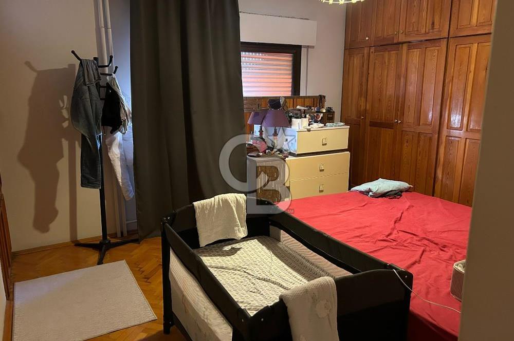 BORNOVA SÜVARİ CADDESİNDE 3+1 KİRALIK DAİRE