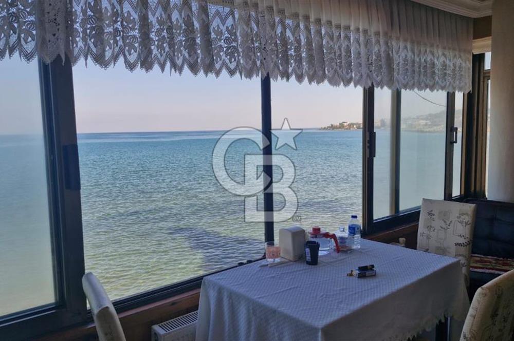 A PERFECTLY LOCATED SEAFRONT MANSION IN URLA