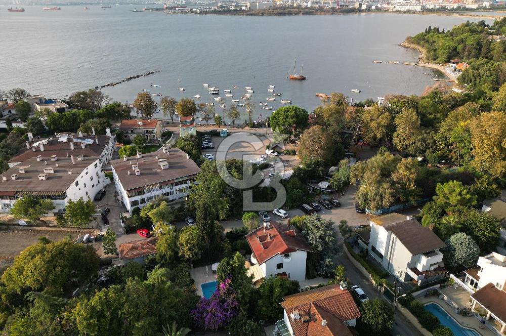 Tuzla İstanbul Mercan 'da Sahile 50 Metre 4+1 Satılık Villa