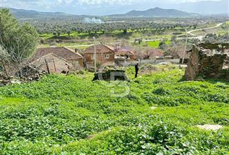 İzmir Bayındır Buruncuk ta Satılık villa imarlı ARSA