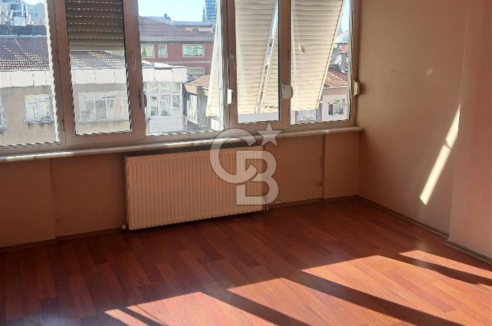 mecidiyeköy merkezde, toplu taşıma yürüme mesafesinde 3+1 kiralık daire