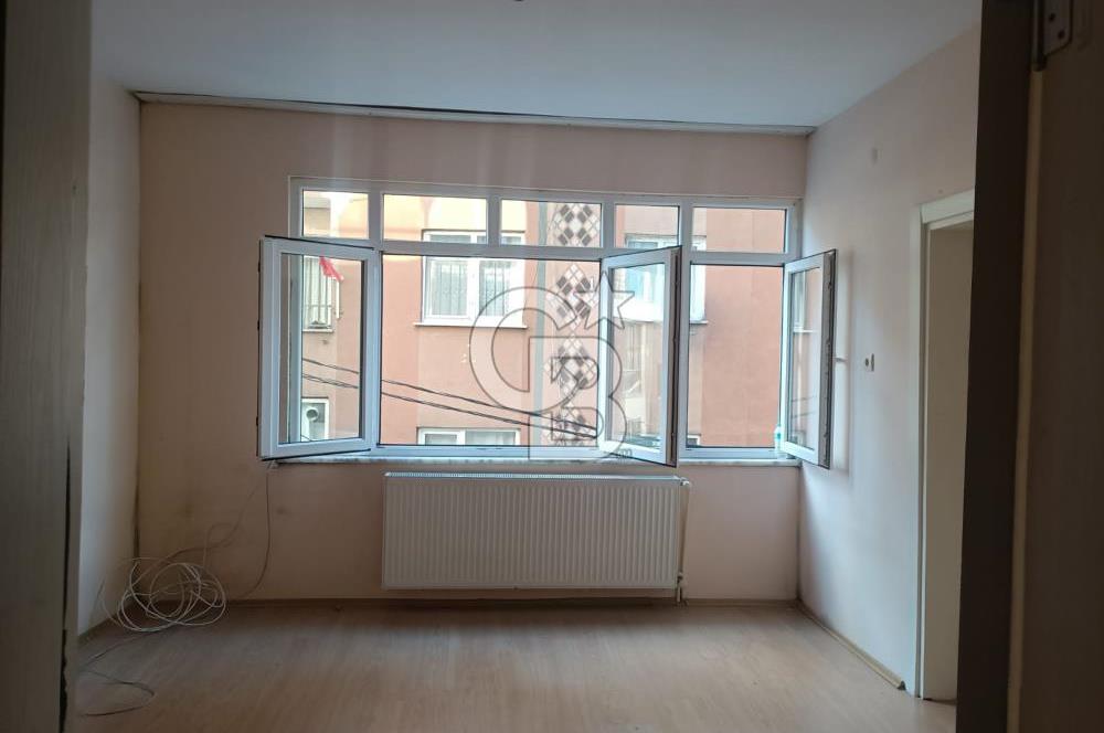 Kağıthane Ortabayır'da 60 m2 3. katta  2 oda 1 salon temiz boyalı kiralık daire