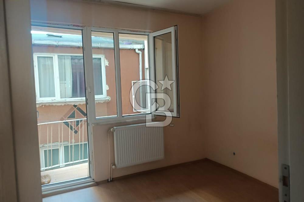 Kağıthane Ortabayır'da 60 m2 3. katta  2 oda 1 salon temiz boyalı kiralık daire