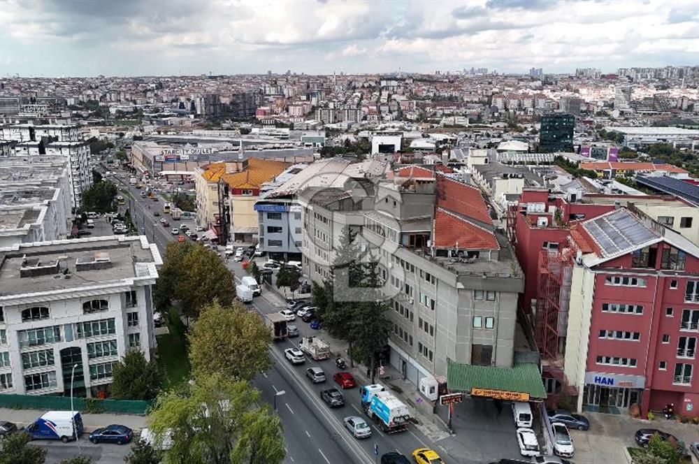 Yenibosna'da 150 Oda Projeli İnşaat Ruhsatı Alınmış SATILIK Bina