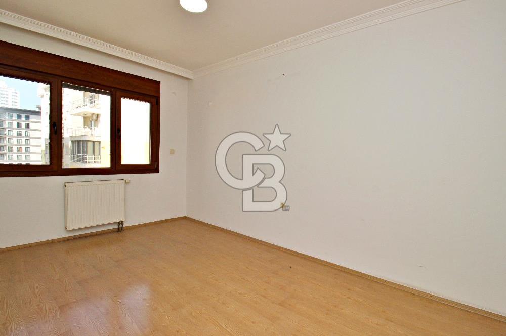 Eylem Keskin'den İzmir Sitesinde Kiralık Muhteşem 3+1 Daire