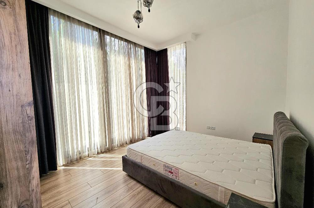 KKTC Karmi'de Site İçerisinde Eşyalı Kiralık 4+1 Havuzlu Lüks Villa