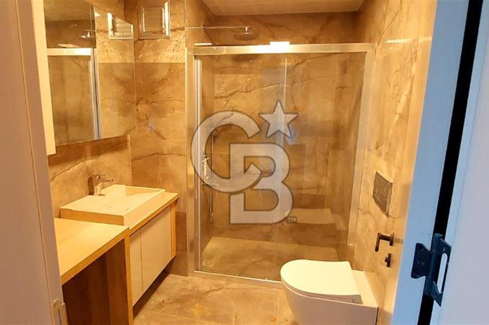 Menderes Cüneytbey Mahallesi Havuz Cepheli Kiralık 2+1