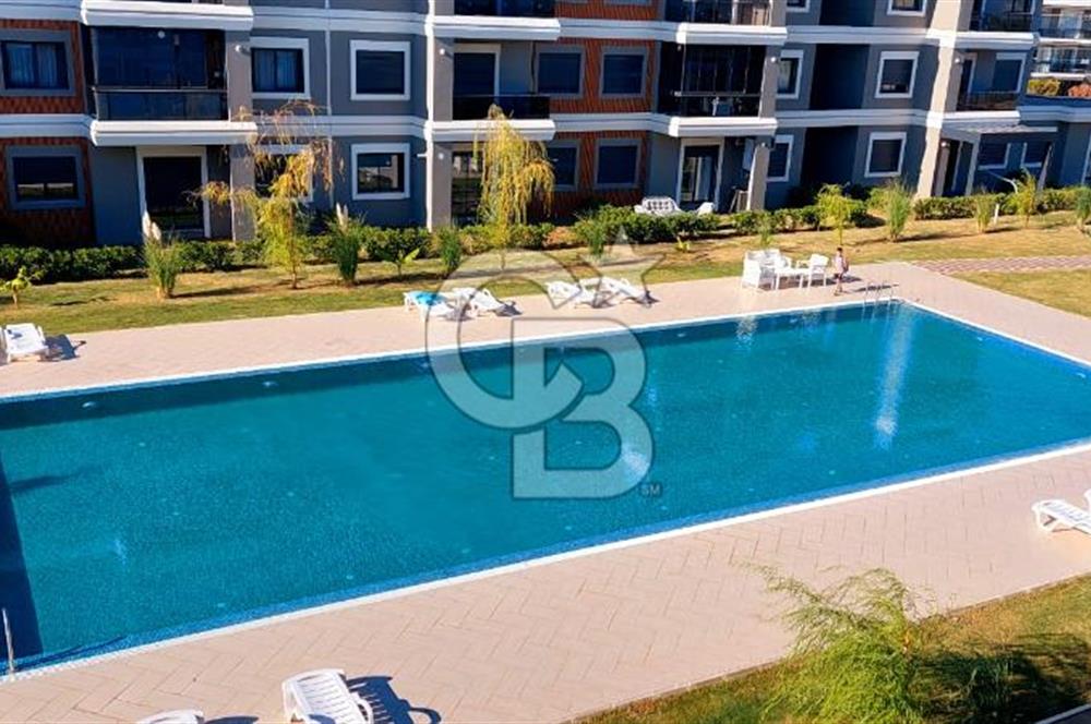 Menderes Cüneytbey Mahallesi Havuz Cepheli Kiralık 2+1