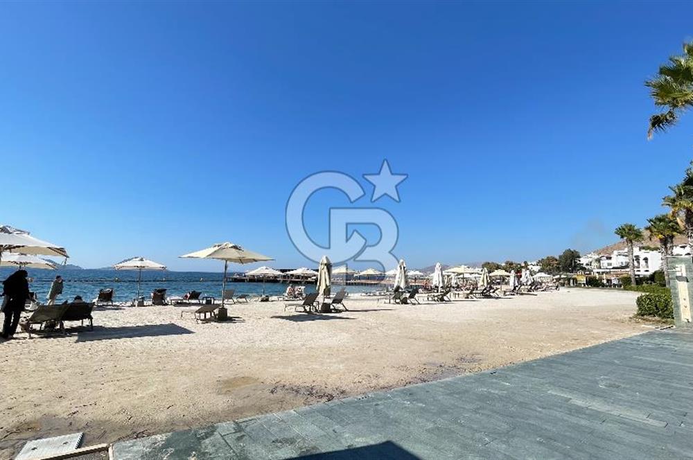 Bodrum T.reis Swiss Otel'de Denize sıfır Dubleks satılık villa