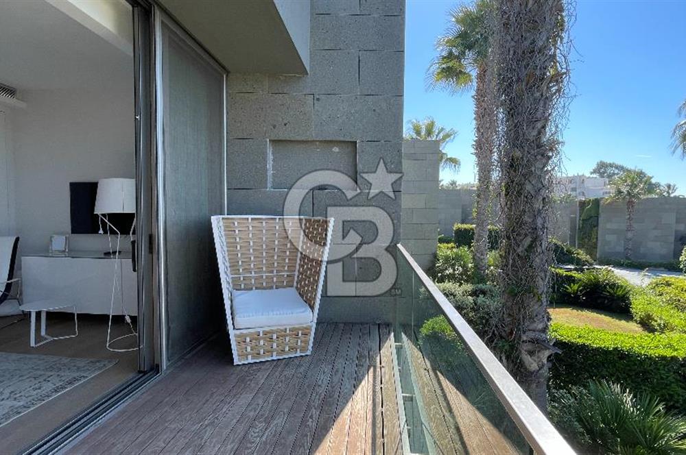 Bodrum T.reis Swiss Otel'de Denize sıfır Dubleks satılık villa