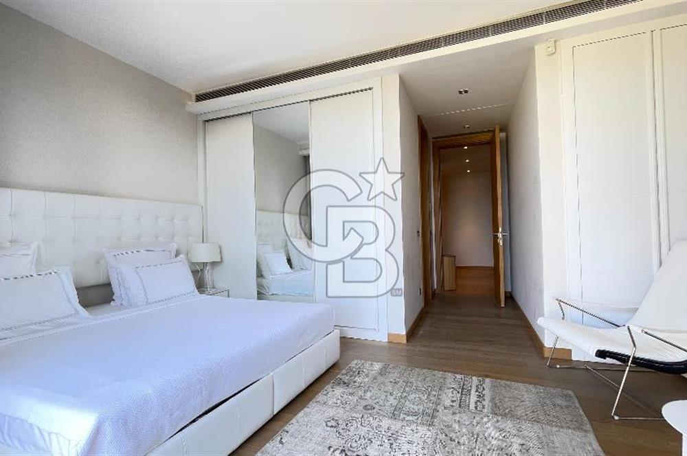 Bodrum T.reis Swiss Otel'de Denize sıfır Dubleks satılık villa