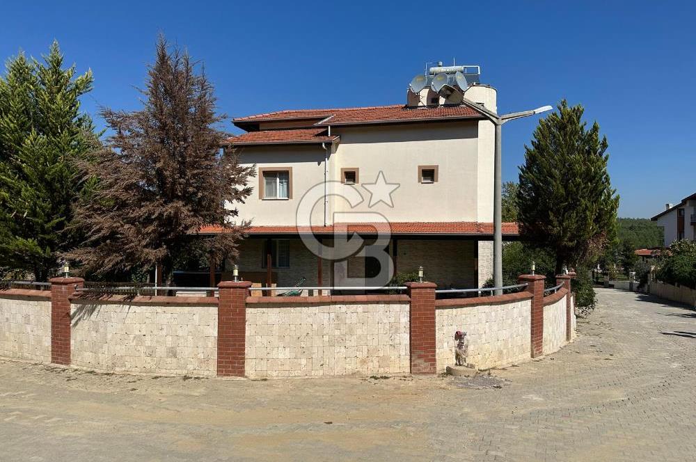 Kemalpaşa Yukarıkızılca'da Satılık Villa