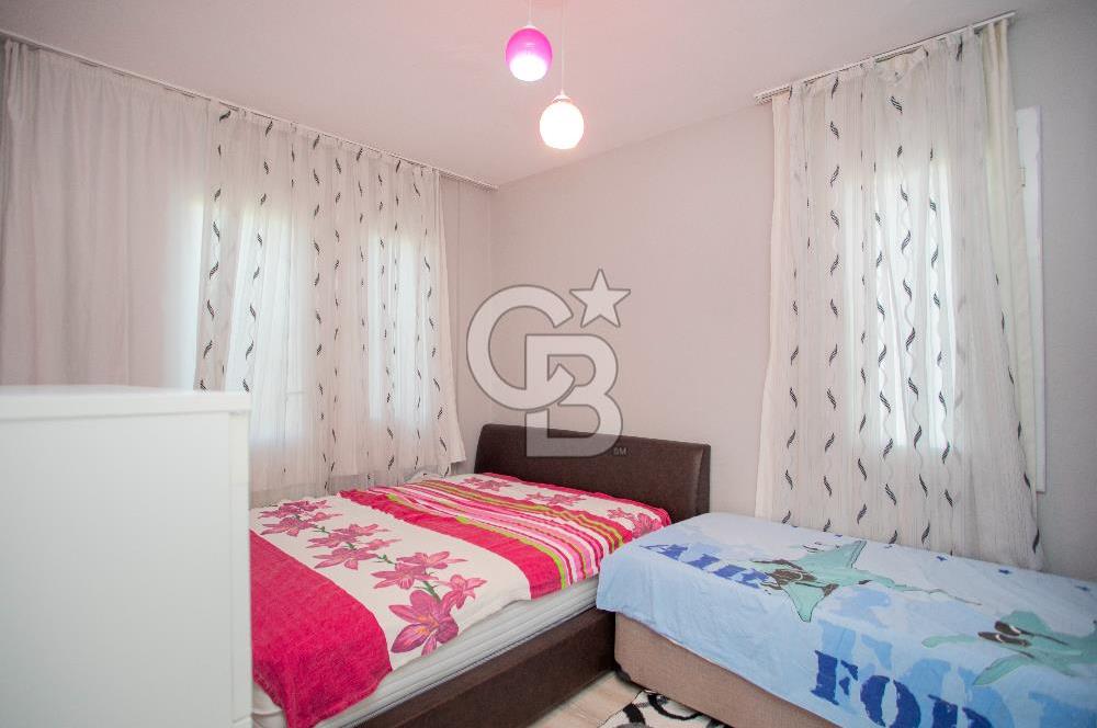 Foça Fevzipaşa Mahallesinde Eşyalı Kiralık 2+1 Daire