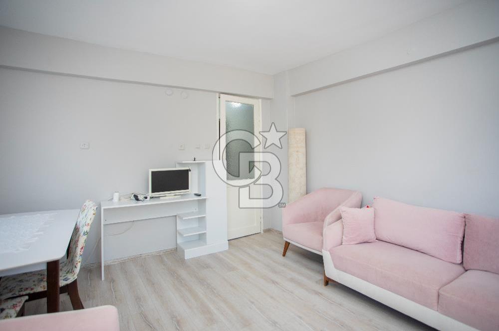 Foça Fevzipaşa Mahallesinde Eşyalı Kiralık 2+1 Daire