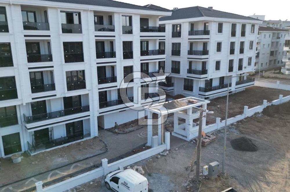 Ayvalık Sarımsaklı Havuzlu Sitede 2+1 Satılık Daire