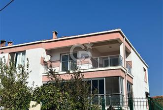 Foça Yenibağarası Mahallesinde 3+1 Kapalı Mutfak Kiralık Daire