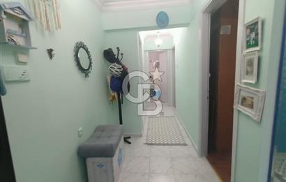 Karşıyaka Dedebaşında 3+1 Doğalgazlı SATILIK DAİRE