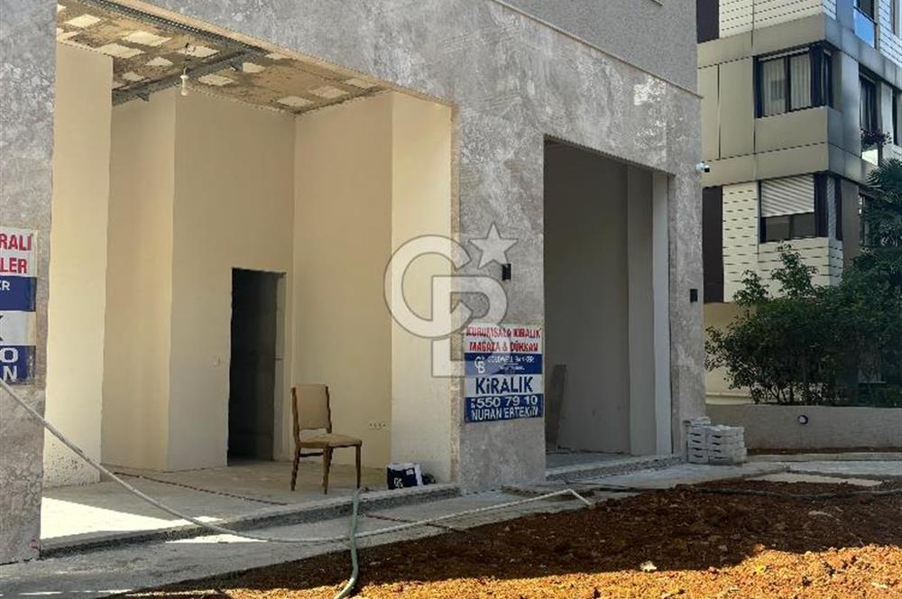 SUADİYE'DE KÖŞE KONUMLU,ÖN KULLANIMLI 30M2 SIFIR DÜKKAN!!!