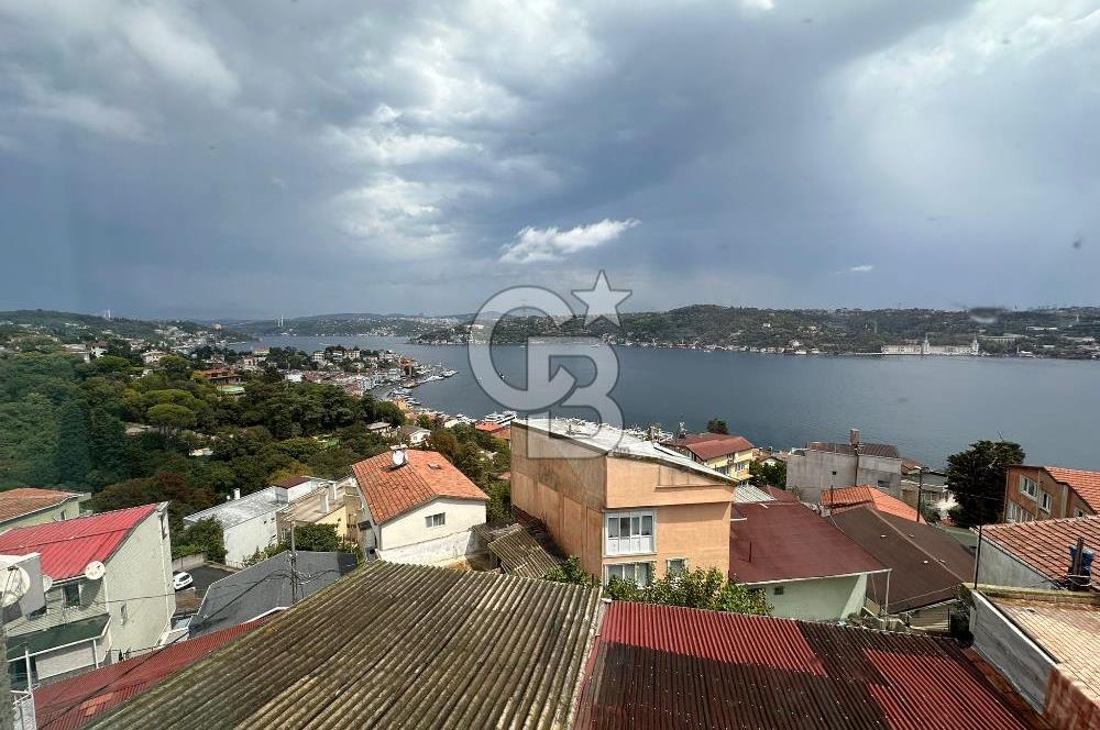 Kuruçeşme'de Boğaz Manzaralı 3 Kat Triplex Satılık Daire