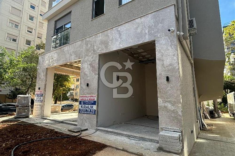 SUADİYE'DE KÖŞE KONUMLU,ÖN KULLANIMLI 30M2 SIFIR DÜKKAN!!!