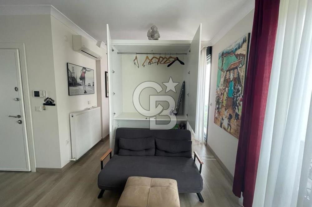 Kadıköy Moda cad.yakınında senelik peşin full eşyalı 1+1 daire