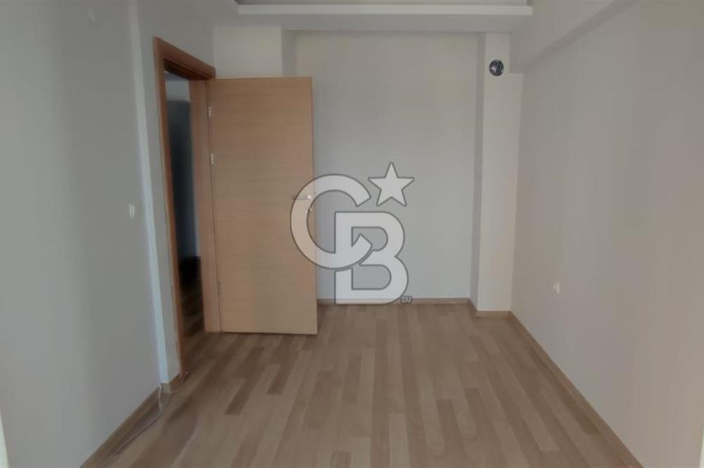 ÇİĞLİ HARMANDALI ŞANSLI EVLERDE ARA KAT 1+1 SATILIK DAİRE