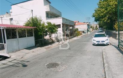 Karşıyaka Cumhuriyet Mahallesi'nde Satılık Müstakil Ev