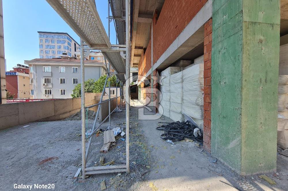 Ümraniye Tatlısu Mahallesinde Kiralık 420 m2 Dükkan