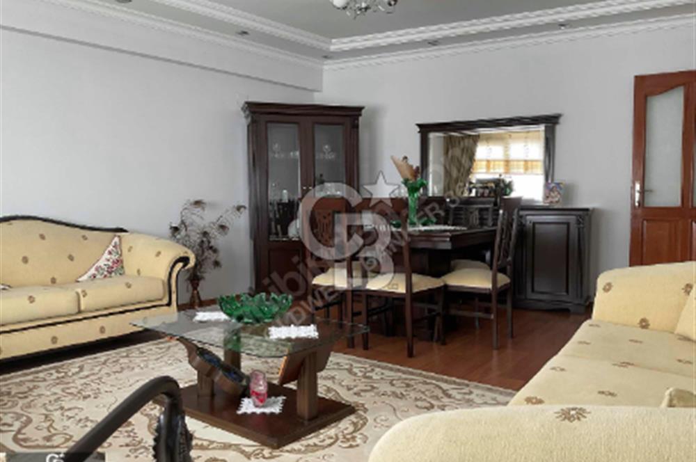 KEMALPAŞA 8 EYLÜL MAHALLESİNDE GENİŞ 3+1 SATILIK DAİRE