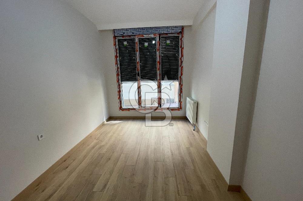 Acıbadem' de Yeni Lüks Binada 110 m2 3+1 Arakat Daire