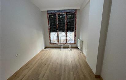 Acıbadem' de Yeni Lüks Binada 110 m2 3+1 Arakat Daire