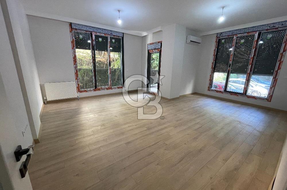 Acıbadem' de Yeni Lüks Binada 110 m2 3+1 Arakat Daire