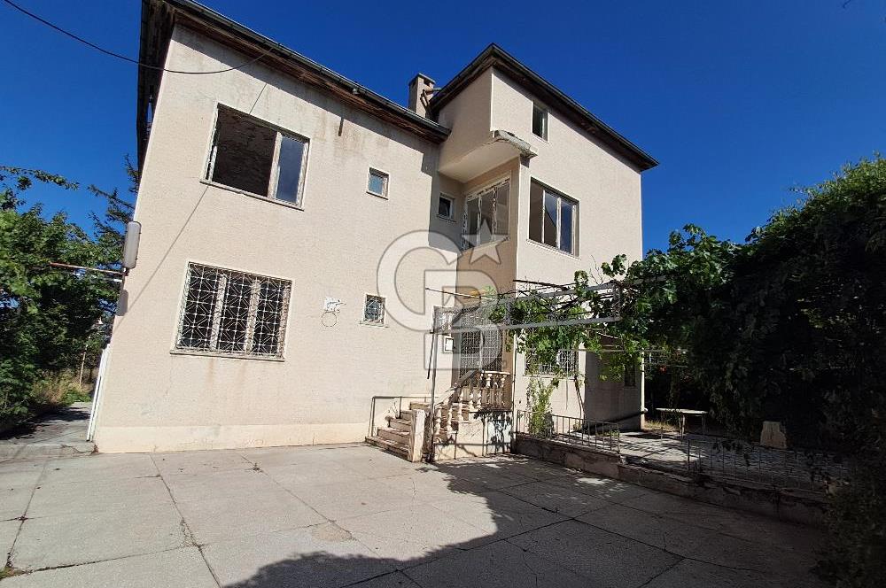 Talas Çardak Yanı 1638 M² Arsa ve Villa  