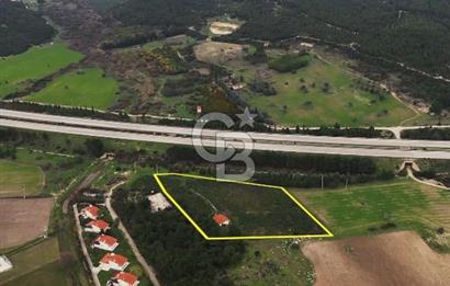 URLA İÇMELER'DE 9855 m2, içinde evi olan SATILIK TARLA